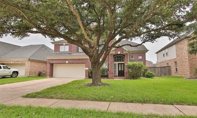Building Photo - Beautiful home in Villages of Cypress Lake...