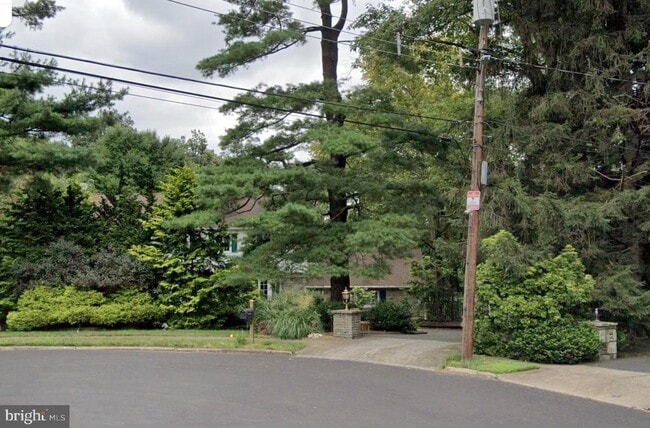 Building Photo - 417 Wingate Rd Rental