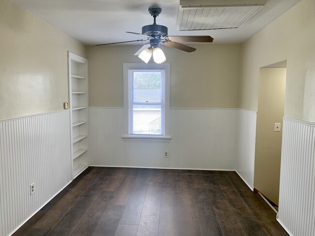 Photo - 5047 12th St SW