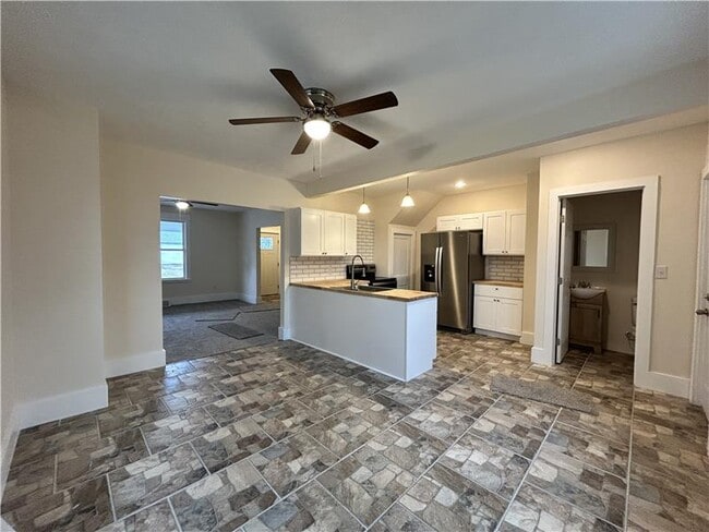 Photo - 316 Henry Ave