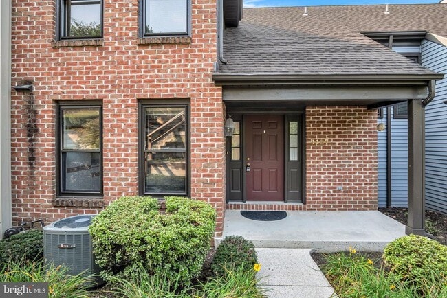 1127 Wicklow Ct