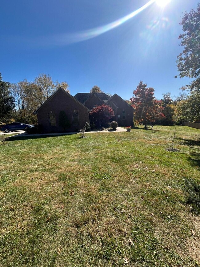 Photo - 409 Lawson Dr Unit B