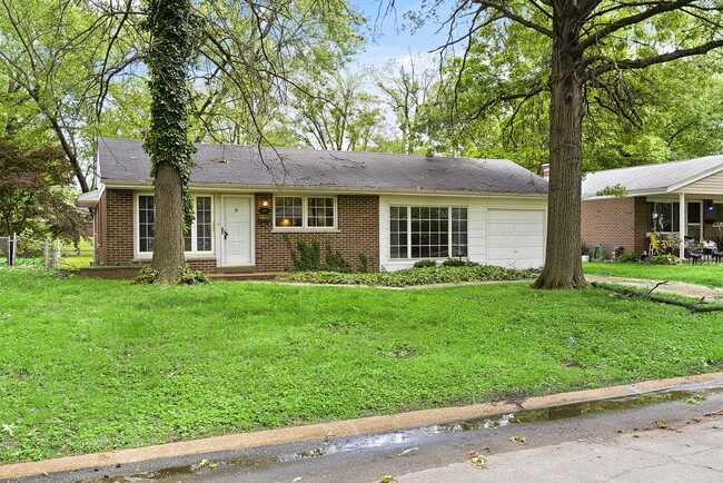 Photo - 160 St Benedict Ln