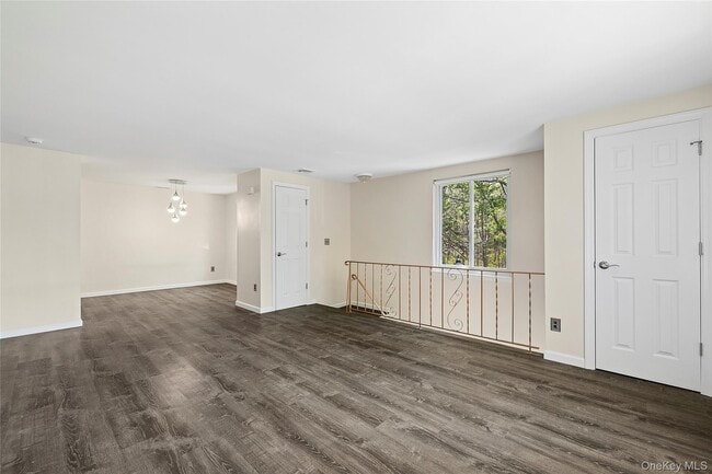 Photo - 104 Birchwood Rd