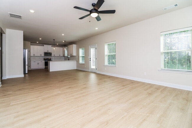 312 Cantrell Dr