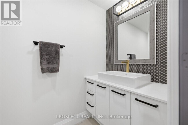 Photo - 4800 Hwy 7 Unit 25