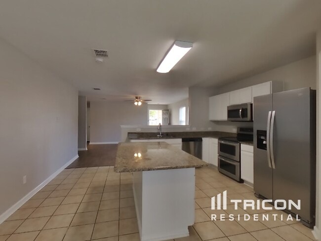 Photo - 12501 Shine Ave