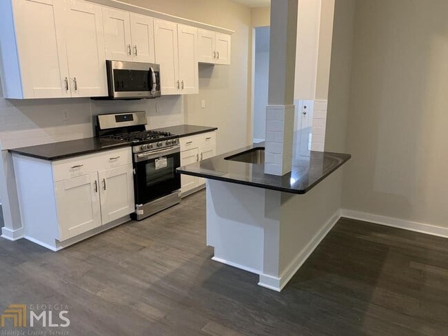 Photo - 6234 Collins St NE