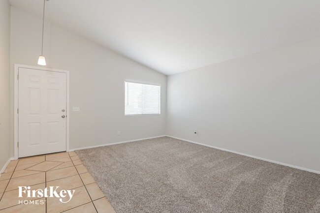 Photo - 3054 S Vaughn Dr