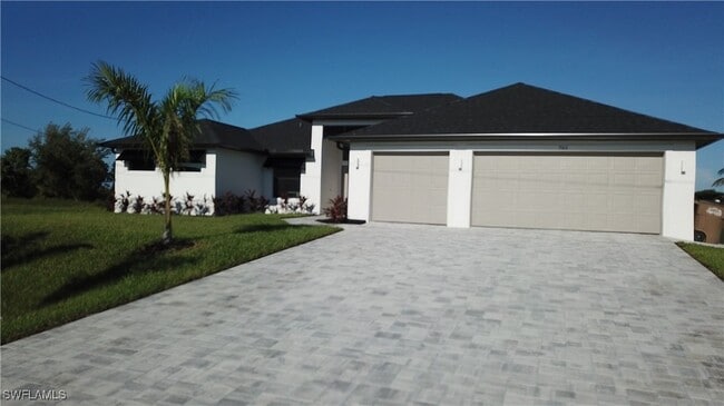 Building Photo - 702 NW 30th Pl Rental