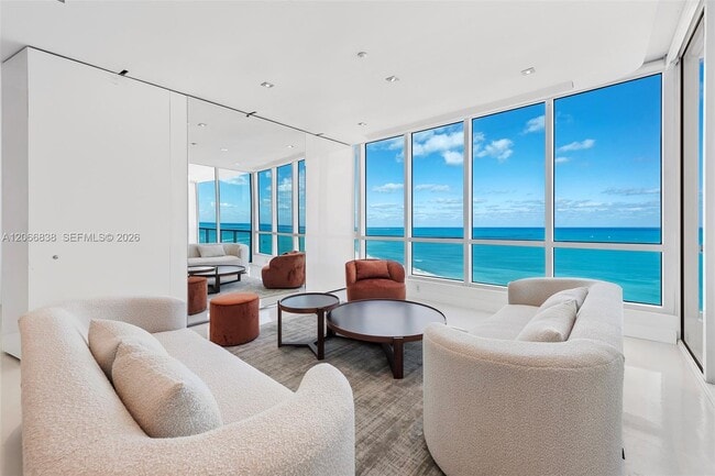 Building Photo - 100 South Pointe Dr Unit 2306