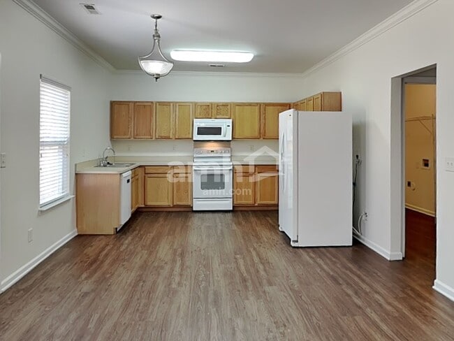 Photo - 201 Flanders Dr