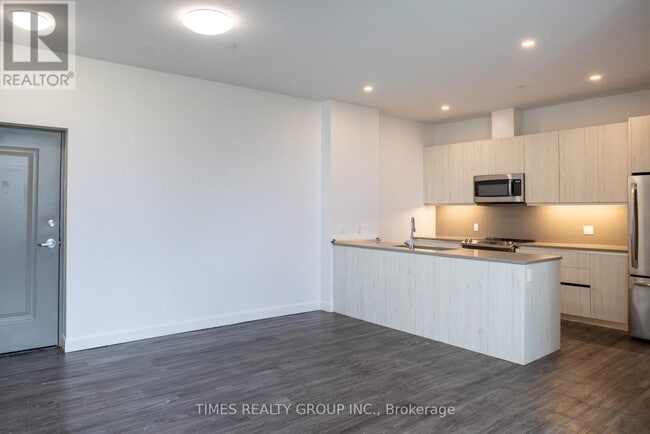 Photo - 365 Armour Rd Unité 304