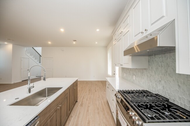 Photo - 27035 Flower Isle Ln