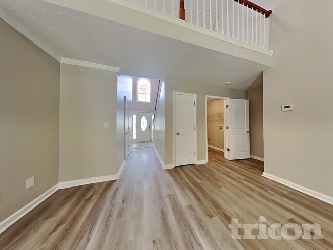 Photo - 477 Rosewood Cir