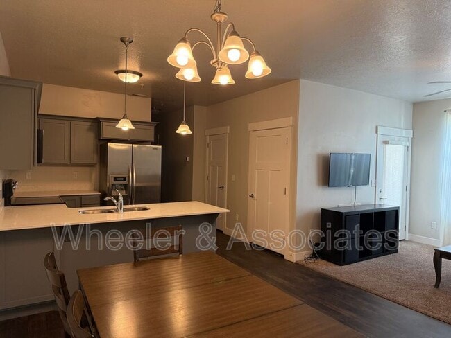 Photo - 47 W Silver Springs Dr