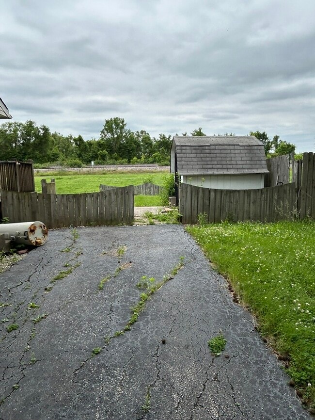 Photo - 303 Wilson Park Ln