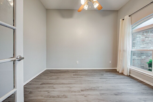 Photo - 1817 SE 1st St