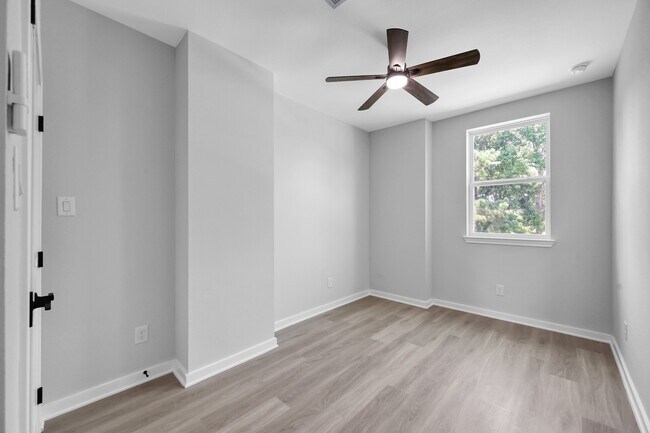 Photo - 14833 Spica Ct