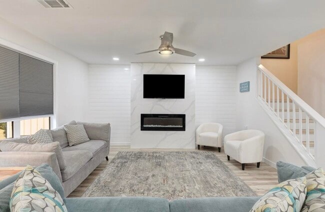Photo - 735 Sandpiper Pl