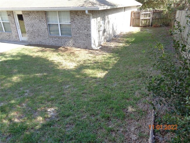 Photo - 660 Tradewinds Dr