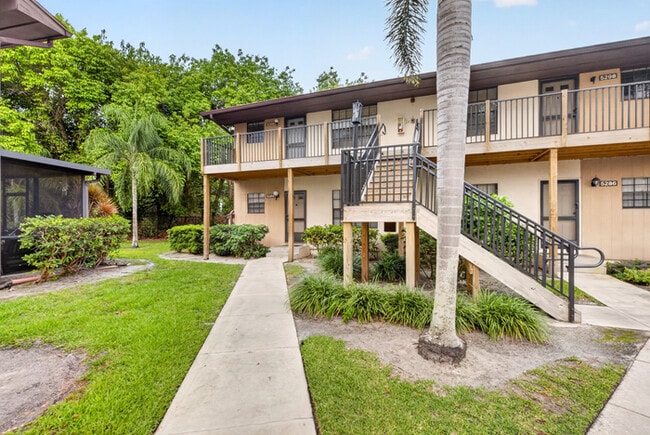 Building Photo - 5300 Treetops Dr