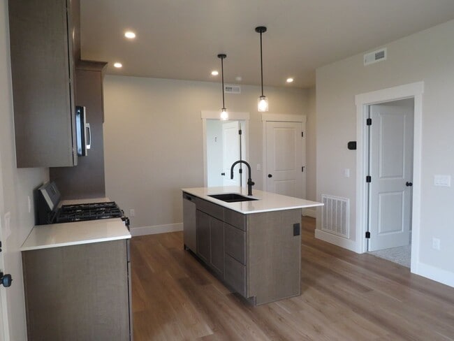 Photo - 3 Bedroom 2 bathroom NEW CONSTRUCTION on the West End!