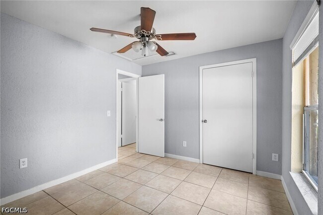 Photo - 5449 Tenth Ave