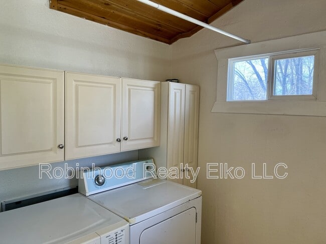 Photo - 756 1/2 Maple Street Unit A Unit A