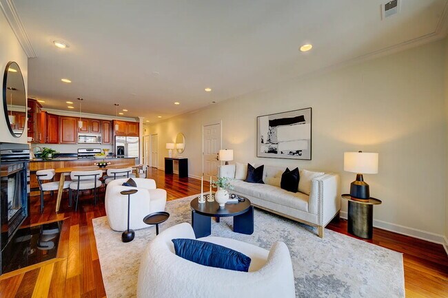 Photo - 1347 N Ashland Ave