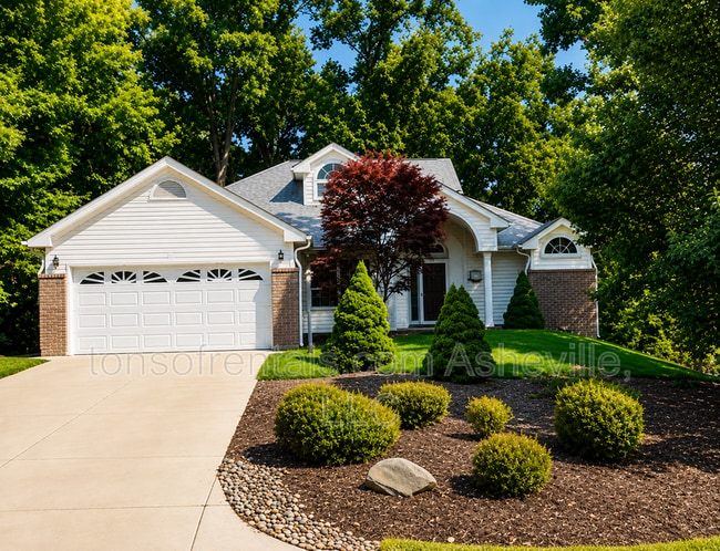 Photo - 107 Jenny Lind Dr