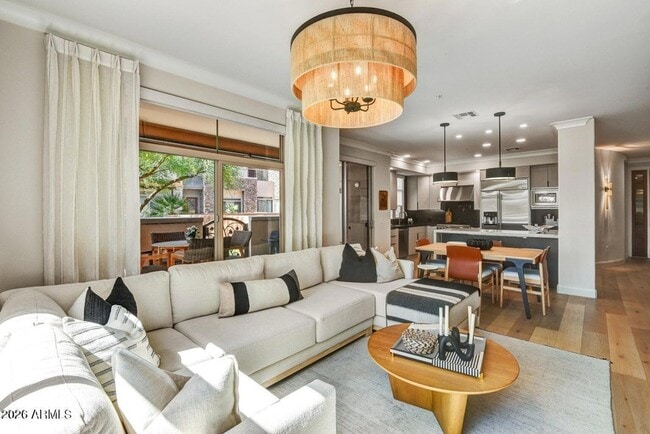 Building Photo - 4909 N Woodmere Fairway Unit 1012