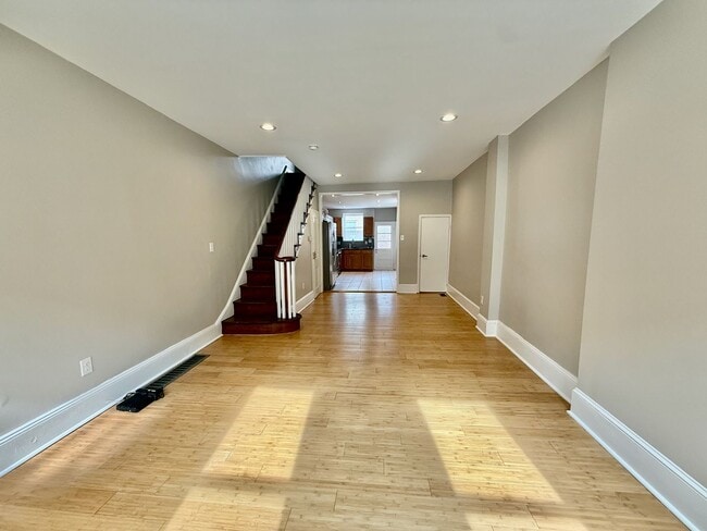 Photo - SPACIOUS & MODERN 3 BED/1.5 BA HOUSE w/ Central AC-Bamboo HARDWOOD Flooring-WASHER/DRYER & Rear P...