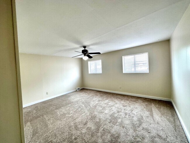 Photo - 147 Virginia Ave Unit 2