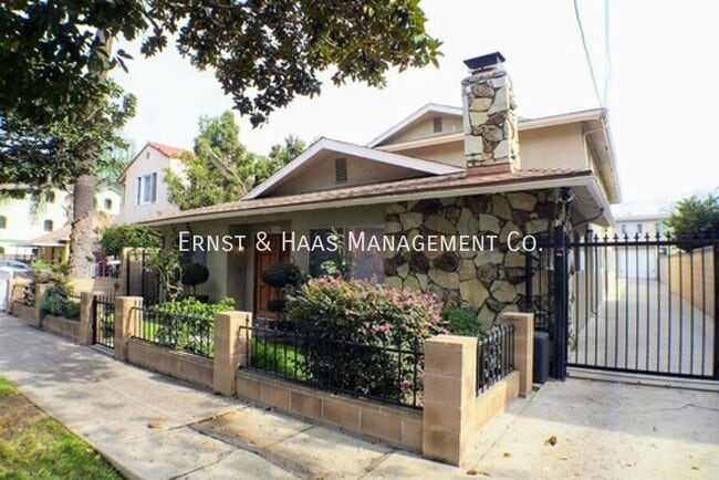 Building Photo - 436 Almond Ave Unit #C