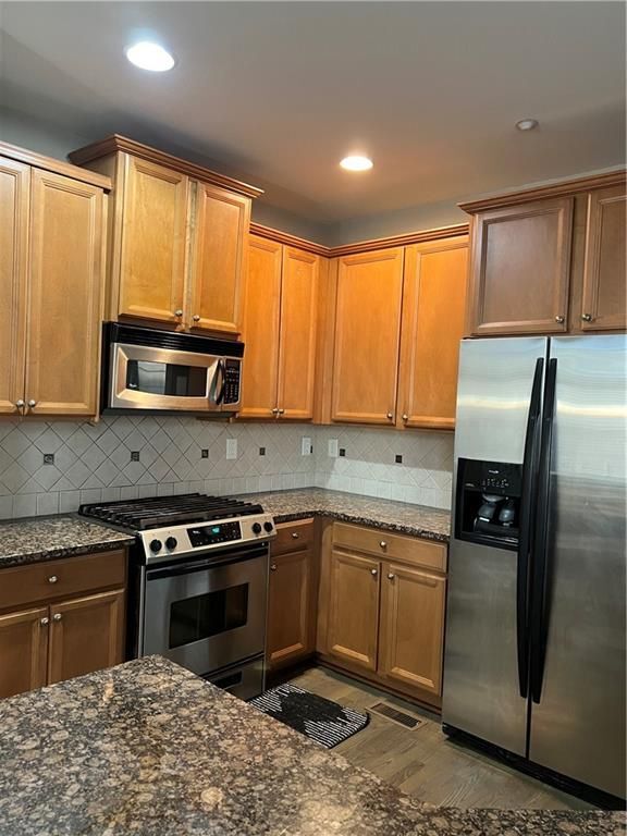 Photo - 608 Maple Grove Way