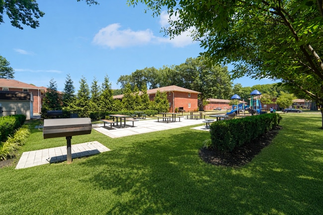 Stratford Apartments