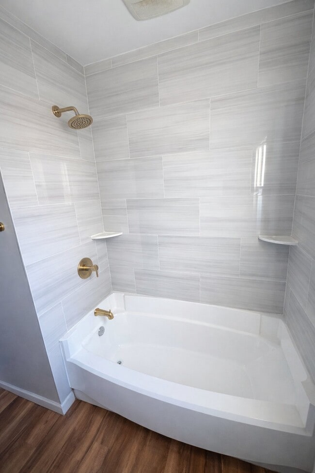 Photo - 6707 Laverne Ave