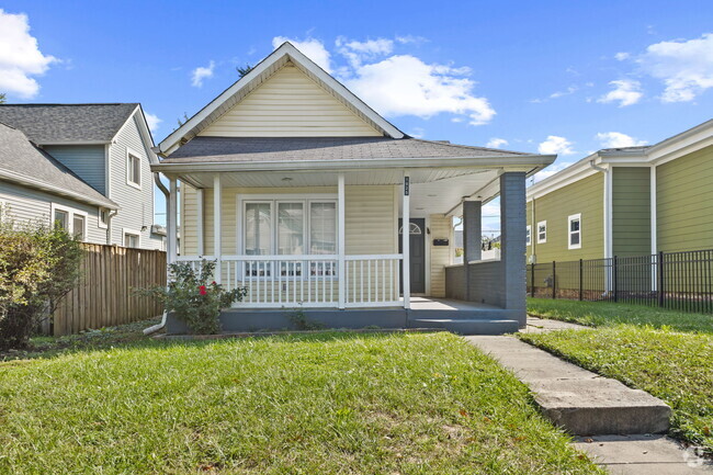 Building Photo - 1925 Bellefontaine St Rental