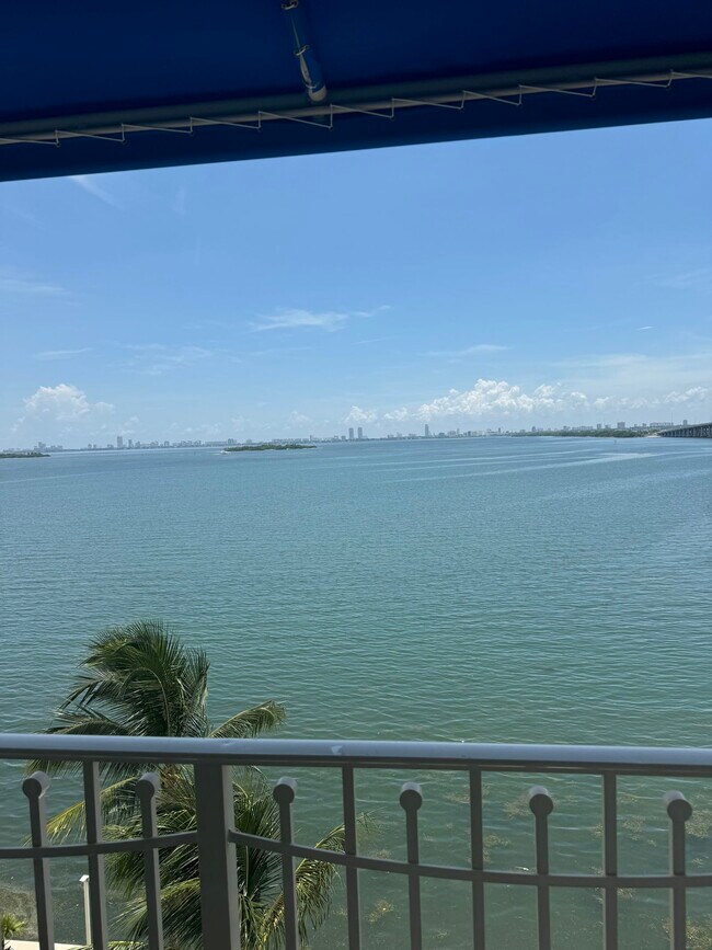 445 NE 39th St Condo Unit 512 Condo for Rent in Miami, FL