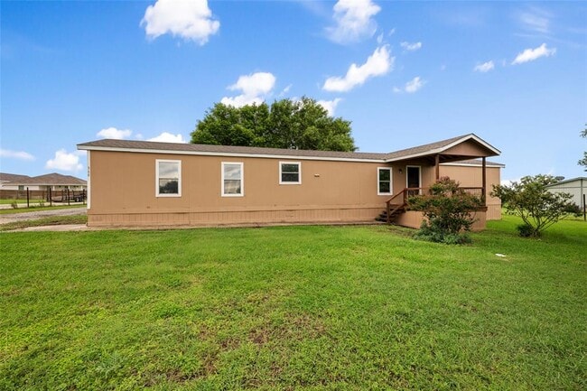 Photo - 360 Shady Oaks Dr