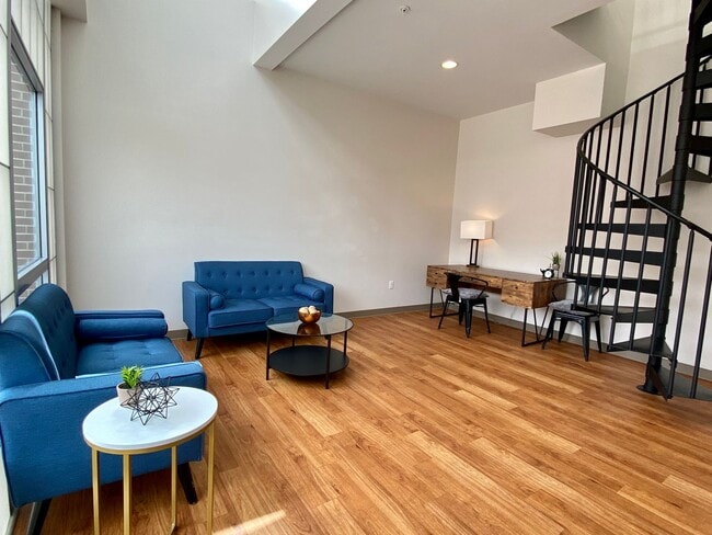 Photo - 116 E 3rd St Unit Apt 301