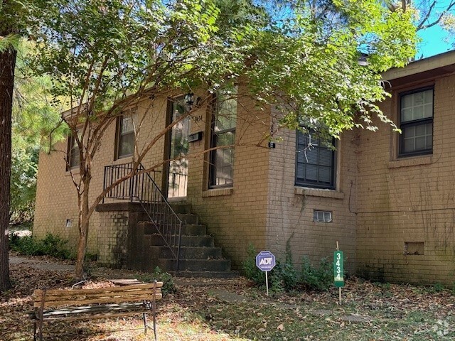 Building Photo - 2 bedroom Duplex in Hillsboro/West End Area Rental