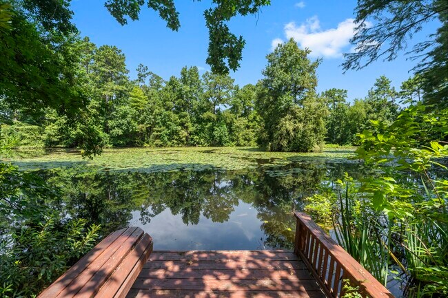 Building Photo - 422 Nursery Rd