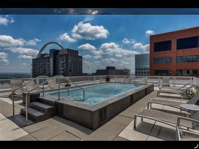 Photo - 314 N Broadway Unit 1107