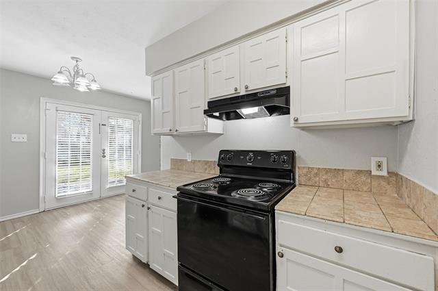 Photo - 1718 Dorchester Dr