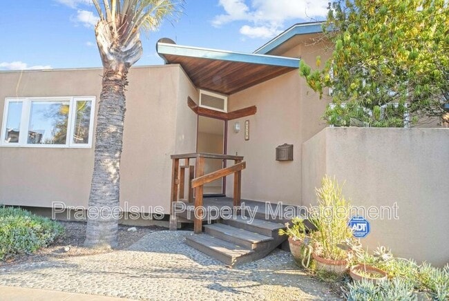 Photo - 929 Olive Ave