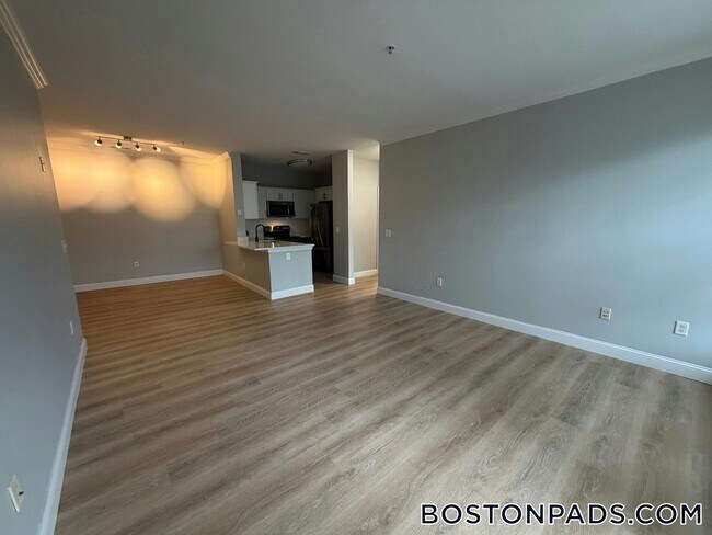 Photo - 311 Lowell St Unit 2215