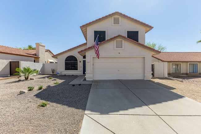 Building Photo - 2721 E Dry Creek Rd