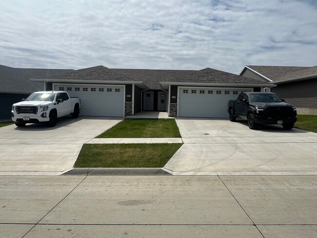 Photo - 317 Post Oak Dr Townhome